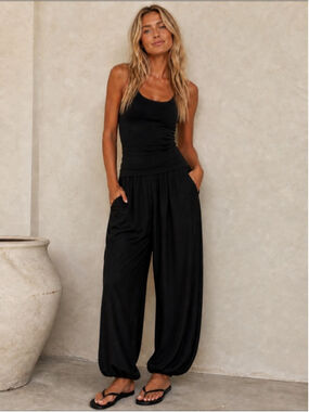 dRA Los Angeles NWT black satin balloon pants in Sz XS